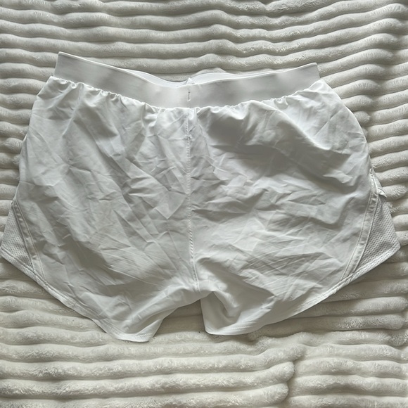 White Under Armour shorts, size S/M, has drawstring - Picture 2 of 3